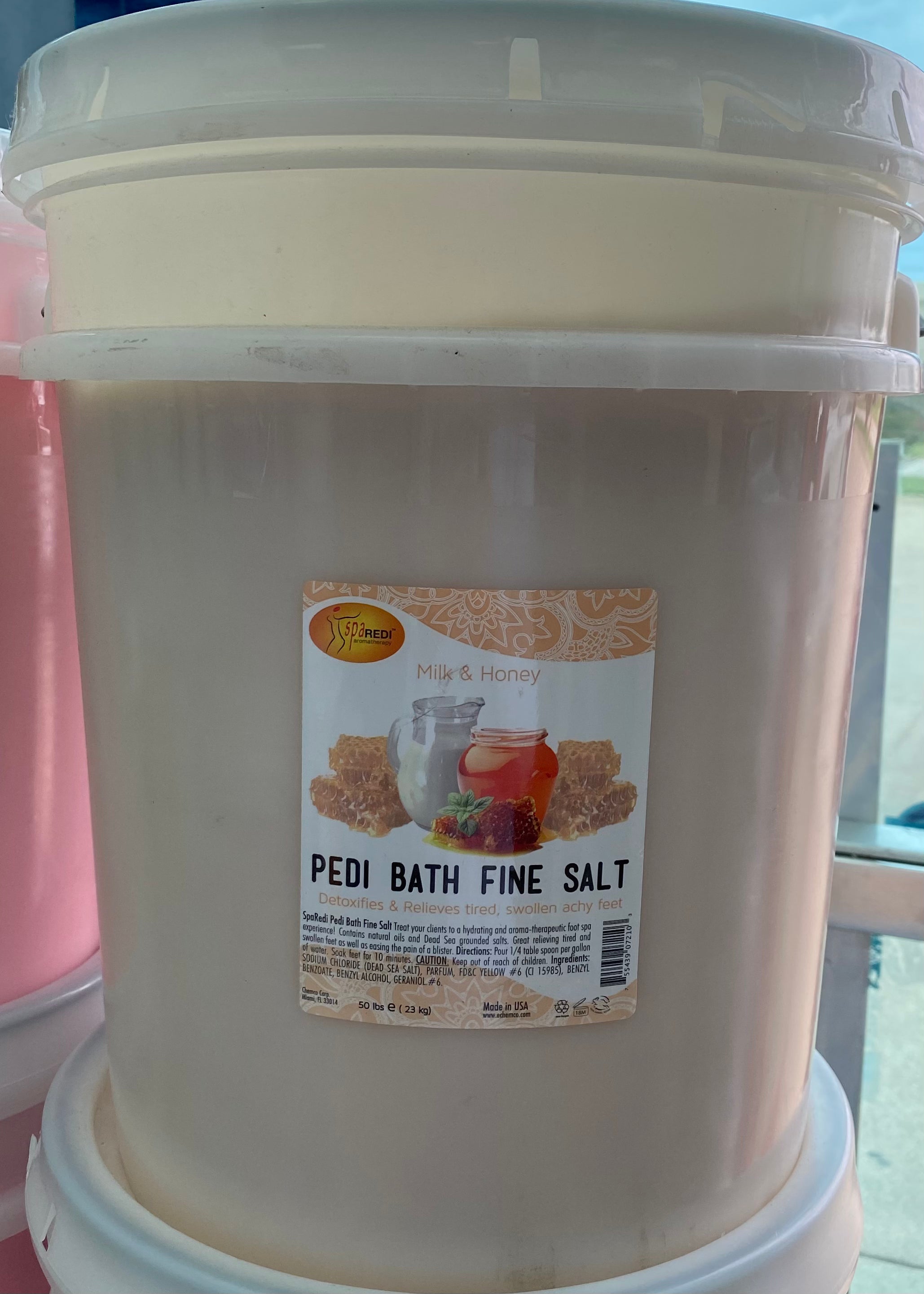 Xô tắm muối Chemco - Sữa & Mật ong