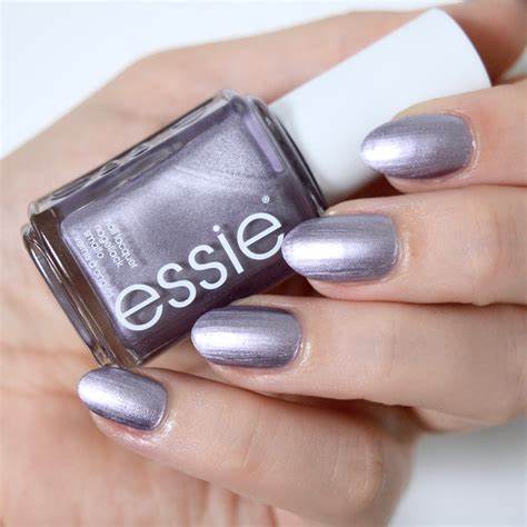 Sơn móng tay Essie Girly Grunge 1080