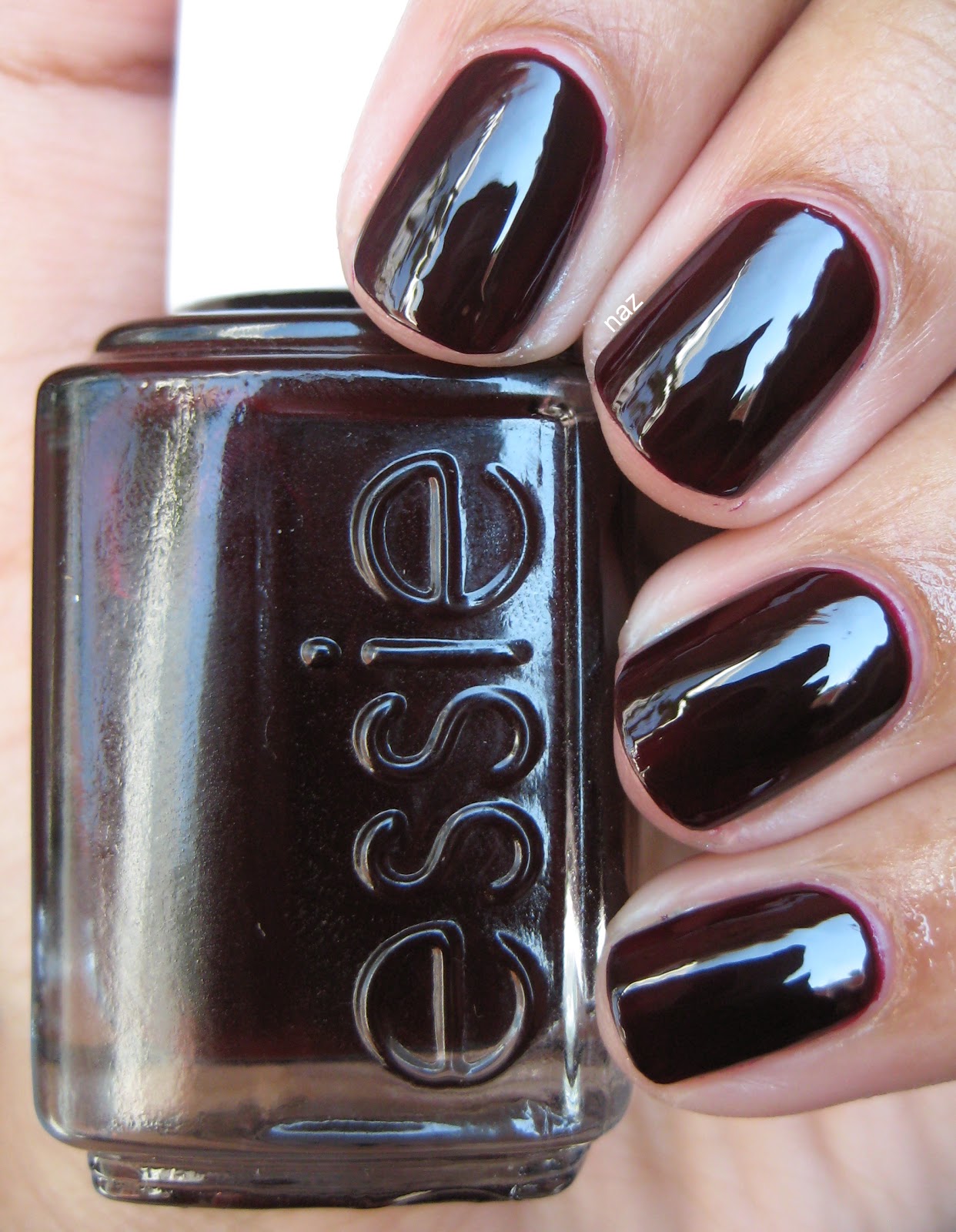 Sơn móng tay Essie Wicked 249