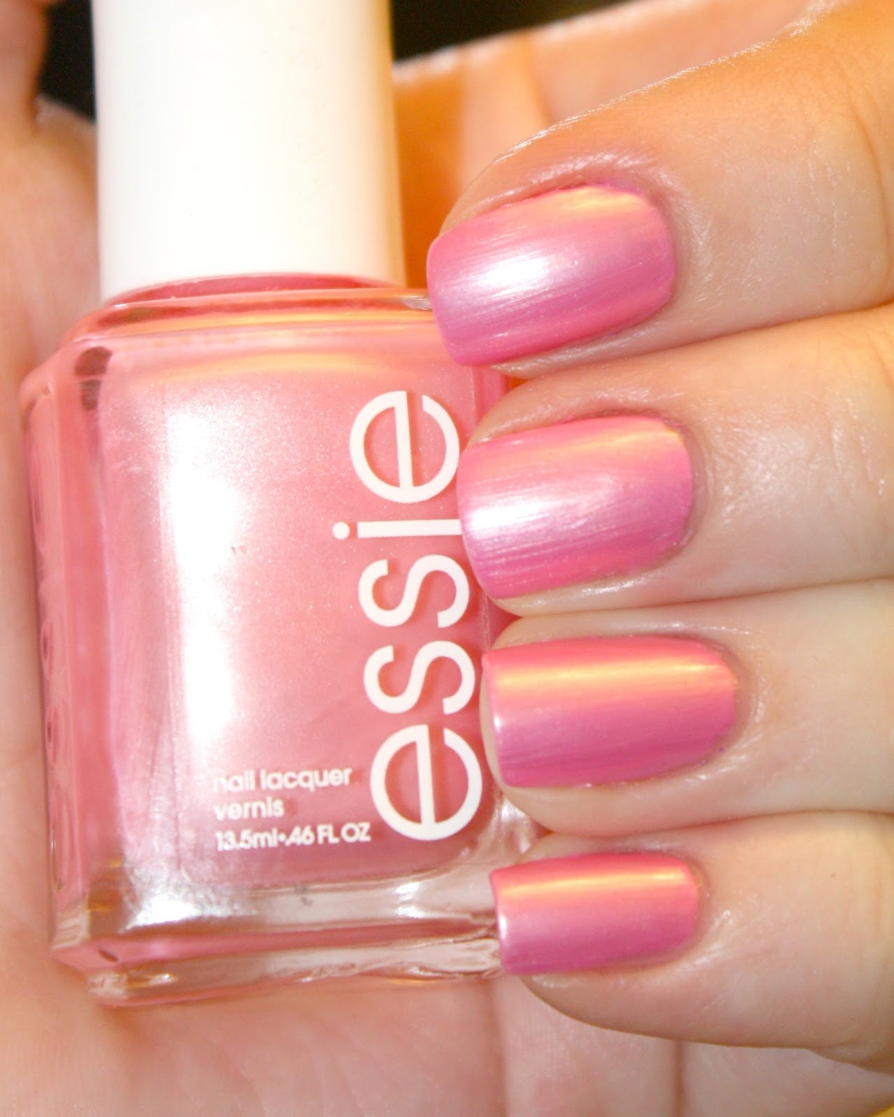 Sơn móng tay Essie Pink Diamond 470