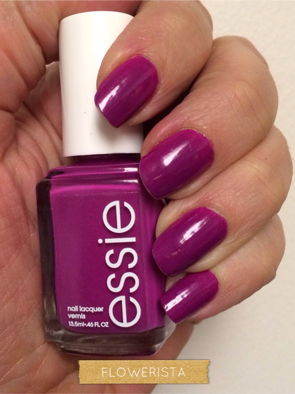 Sơn móng tay Essie Flowerista 901